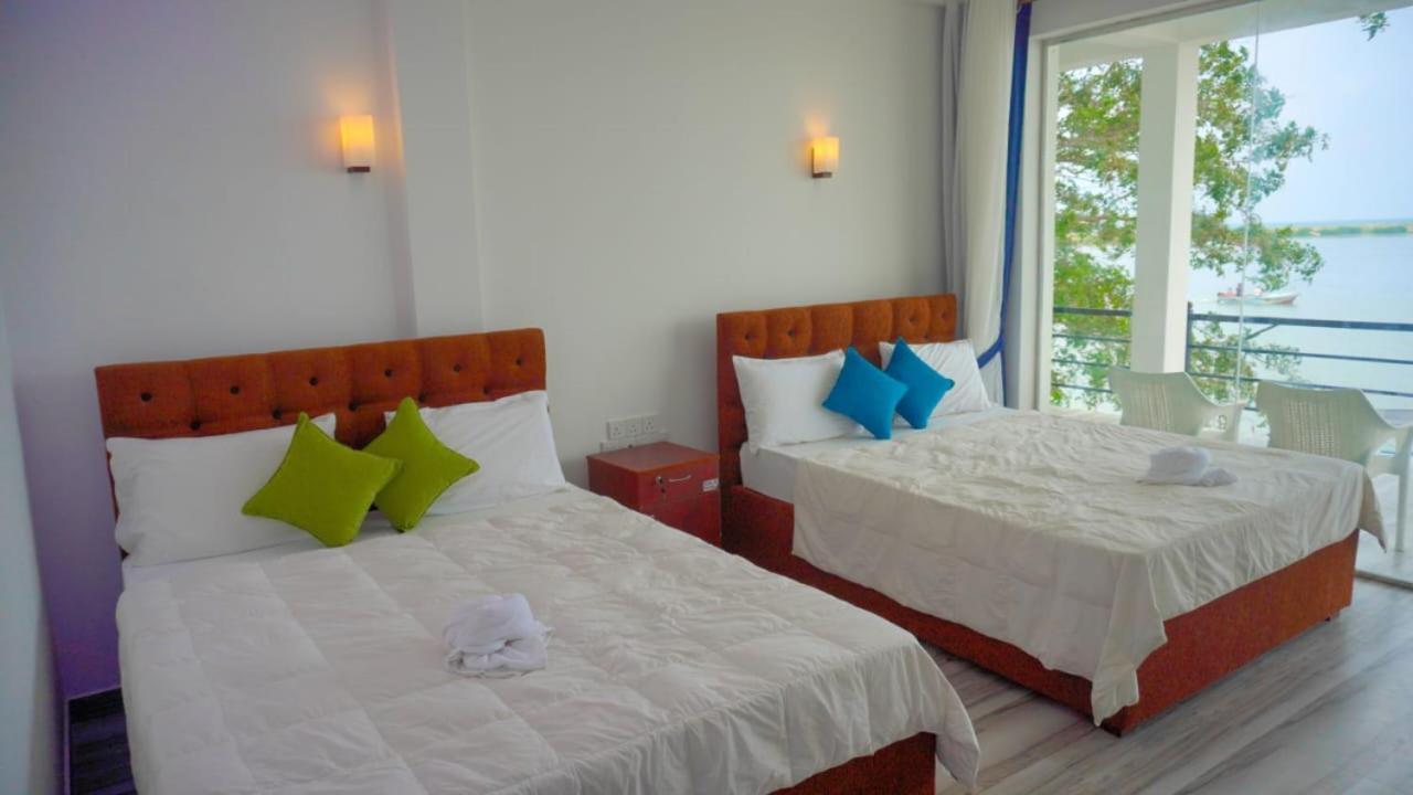 Dinuda Resort Kalpitiya Exterior photo