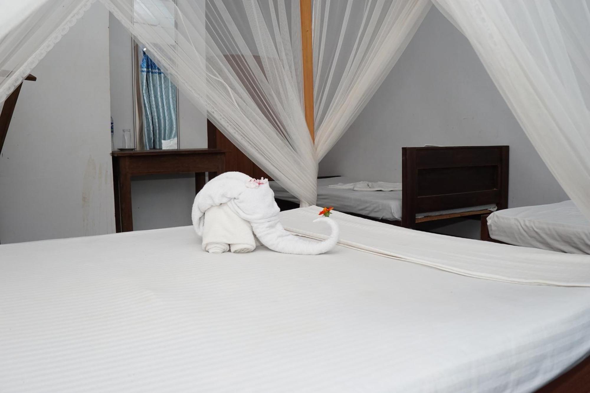 Dinuda Resort Kalpitiya Exterior photo